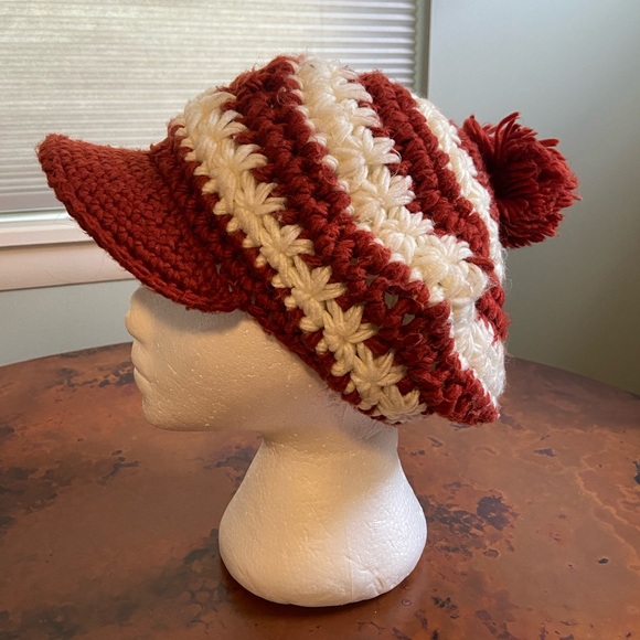 Vintage Crochet Slouchy Beret with Pom Pom in great vintage condition - Picture 3 of 7